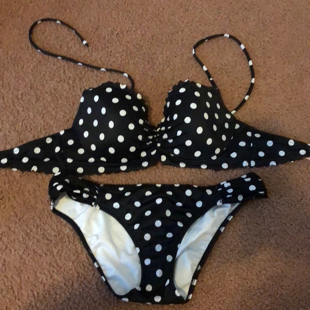 Black polka dot bikini
